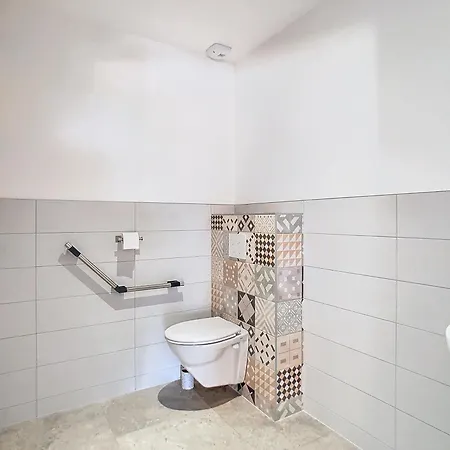 Holiday home Au Vent Des Collines *