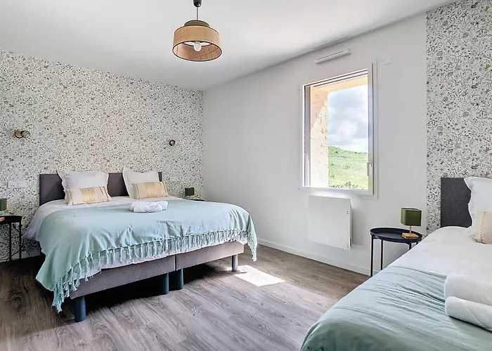 Au Vent Des Collines Hébergement de vacances *